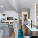Bokan By Interhome Pula