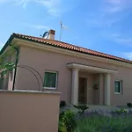Bokan By Interhome * Pula