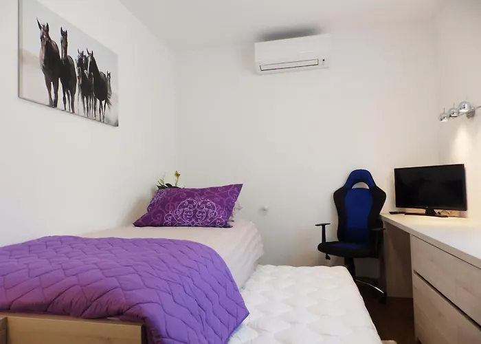 펜션 Bokan By Interhome