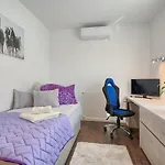 Bokan By Interhome Póla
